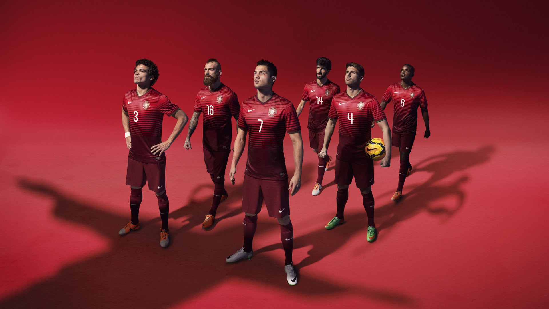 英超赛场上的“黑马”球队逐渐崭露头角，英超联赛阵容