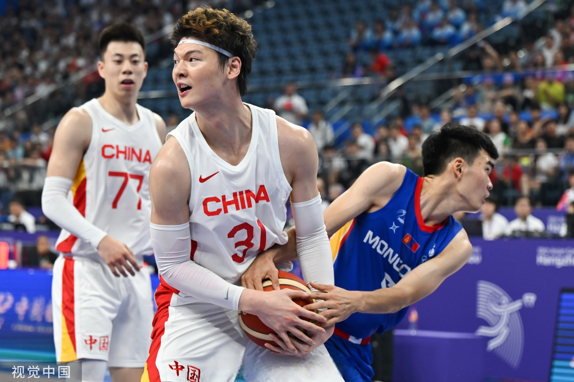 开云体育在线登陆-联防vs人盯人：中国男篮的防守困境 