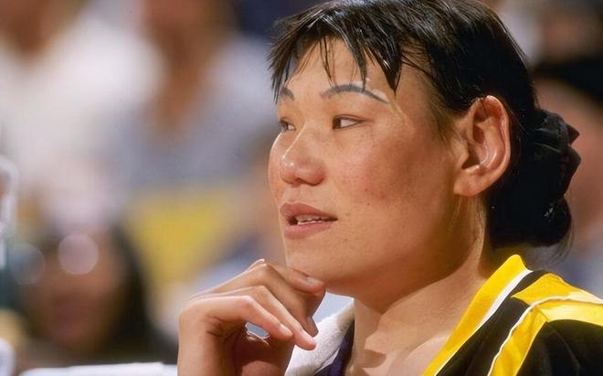 开云体育在线入口-中国女篮传奇：郑海霞时代的世界级统治力 