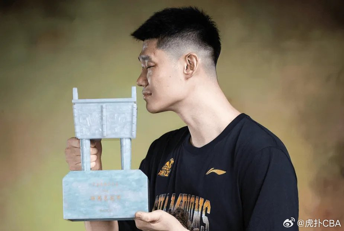 开云体育-胡金秋：低调高效的CBA顶级内线的简单介绍