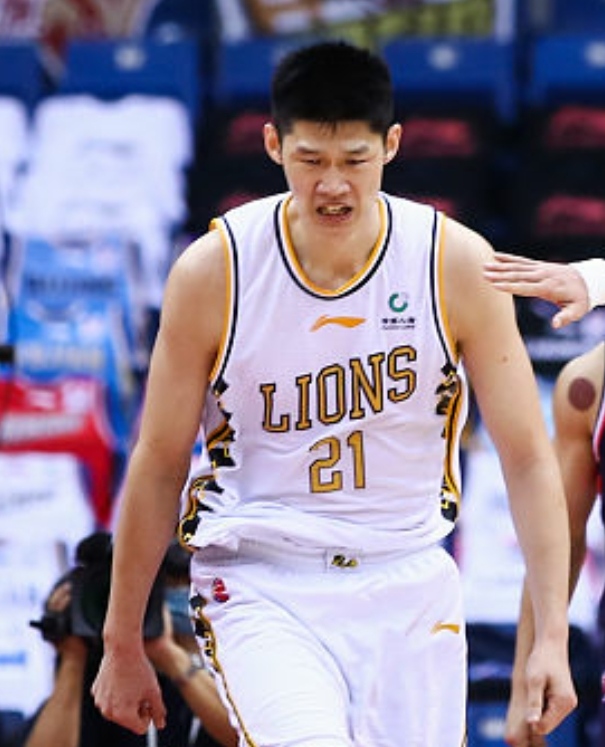 胡金秋：低调高效的CBA顶级内线的简单介绍